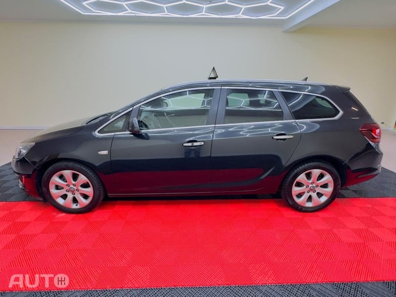 Opel Astra Sports Tourer 1.7 CDTI DPF ecoFLEX S&S Design Edition