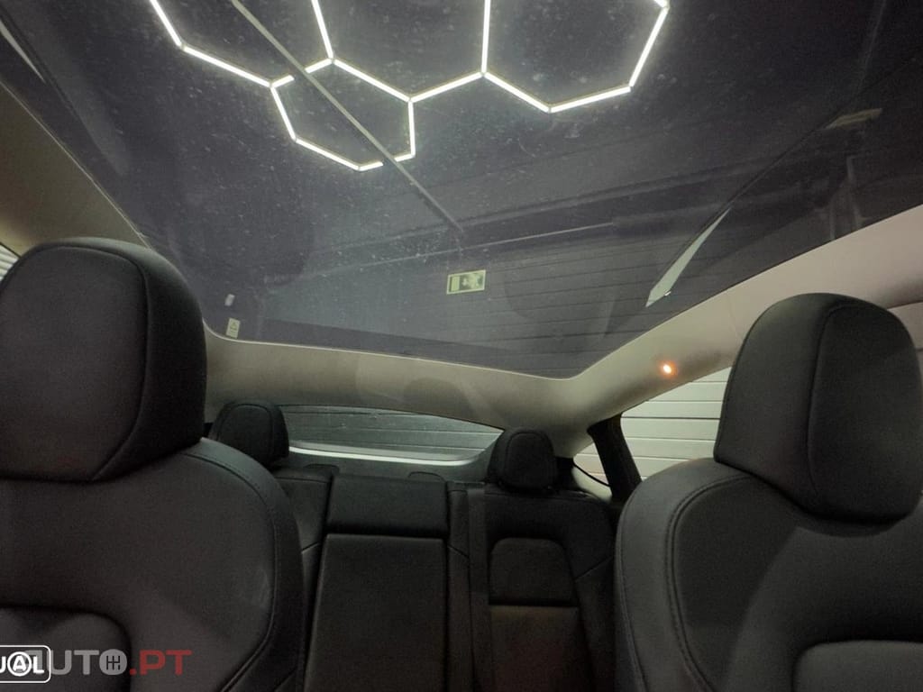 Tesla Model Y Performance Tração Integral