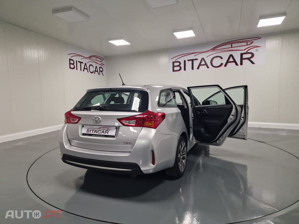 Toyota Auris Touring Sports 1.4 D-4D Active+AC