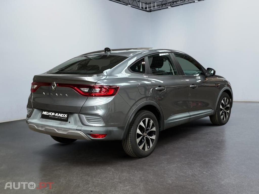 Renault Arkana E-Tech Business