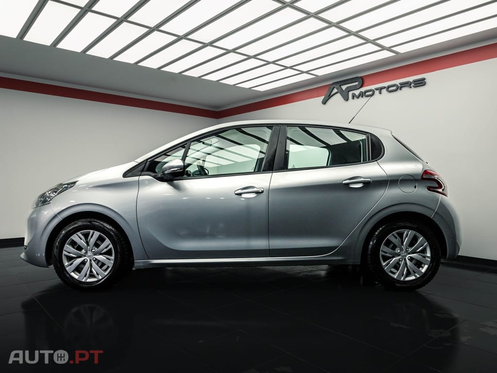 Peugeot 208 1.2 VTi Access
