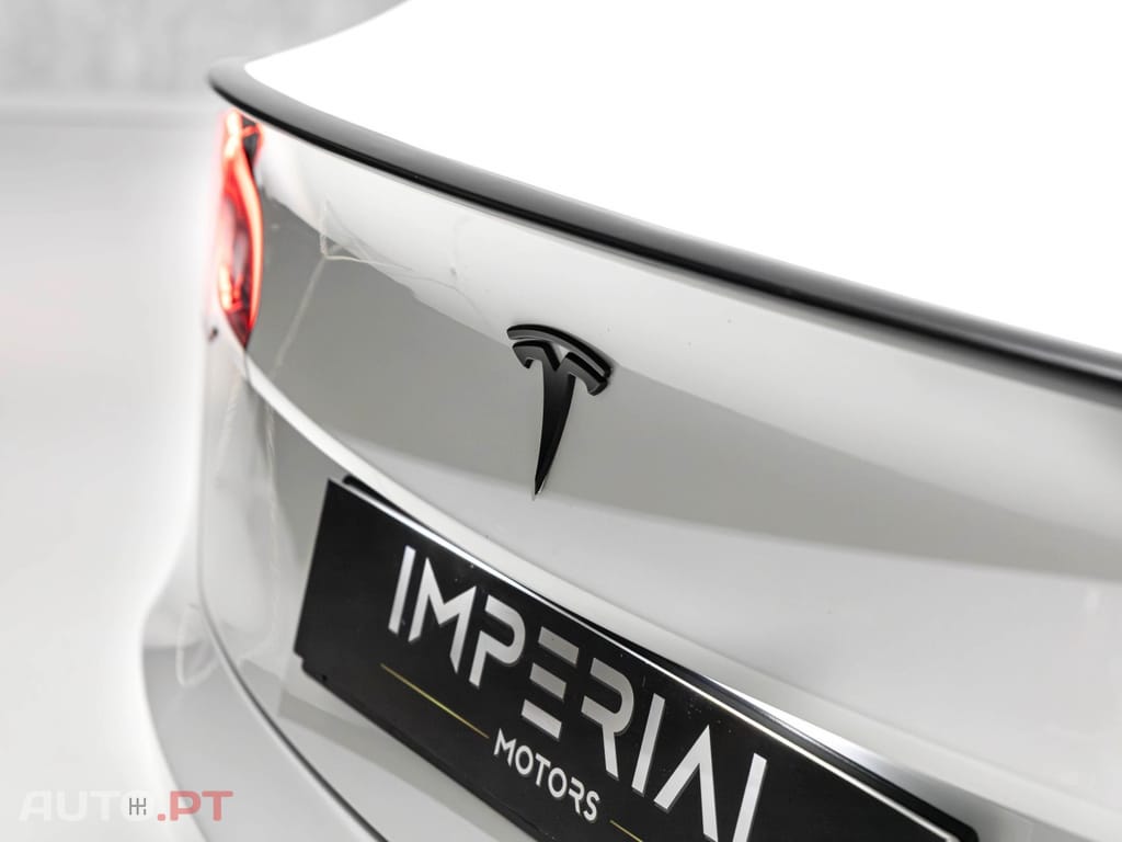 Tesla Model 3 Long-Range Dual Motor AWD