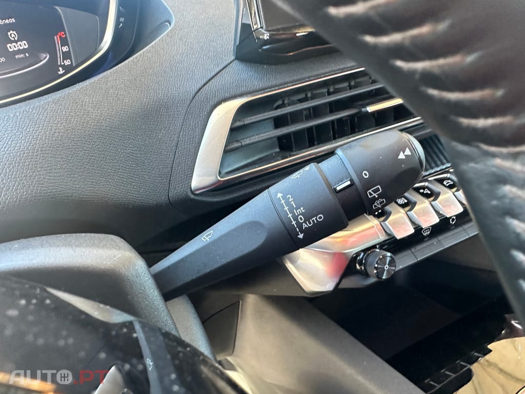 Peugeot 3008 1.5 BlueHDi Active Pack