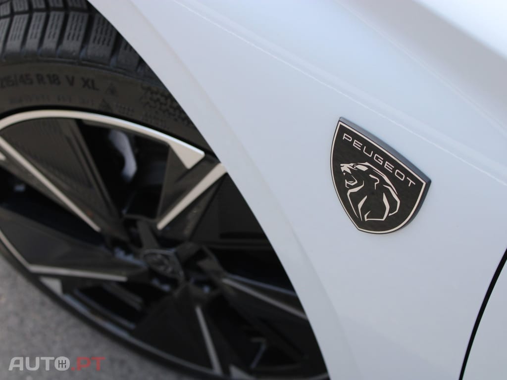 Peugeot E-308 58 kWh GT