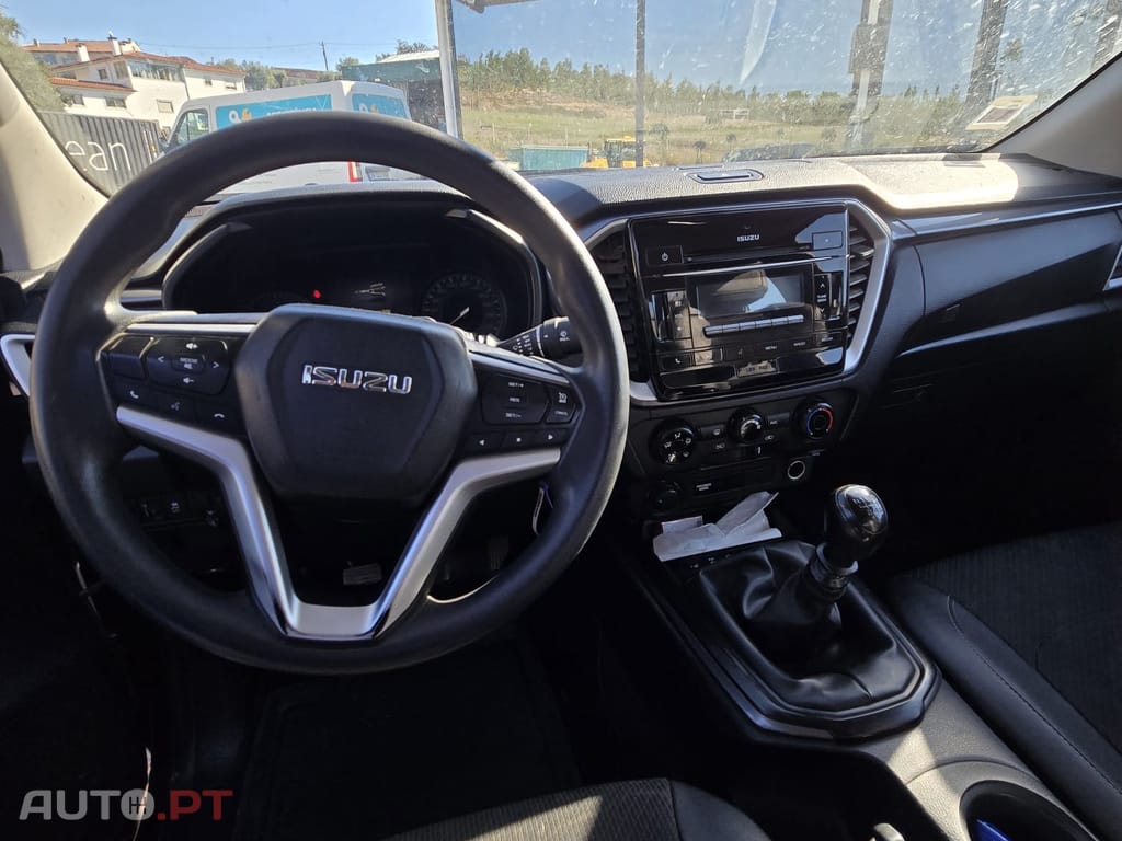 Isuzu D-Max Space Cab 4WD L