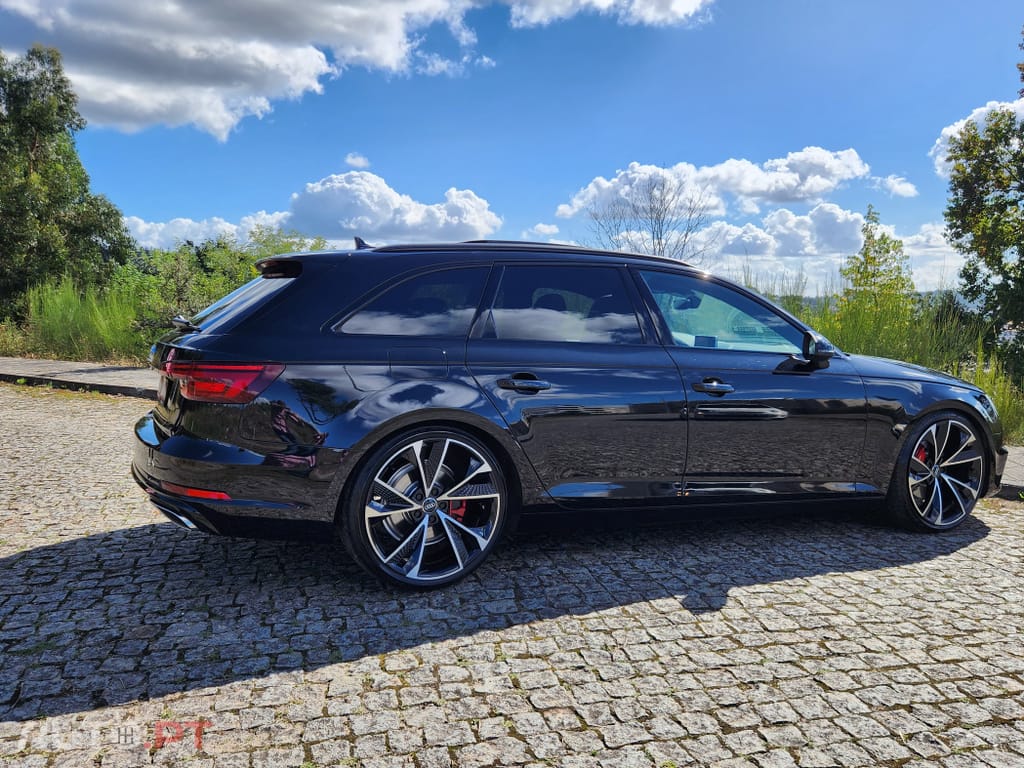 Audi A4 Avant 40 TDI S tronic