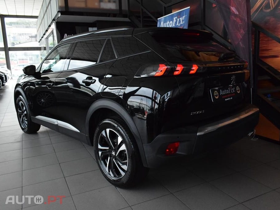 Peugeot 2008 1.5 BlueHDi Allure EAT8