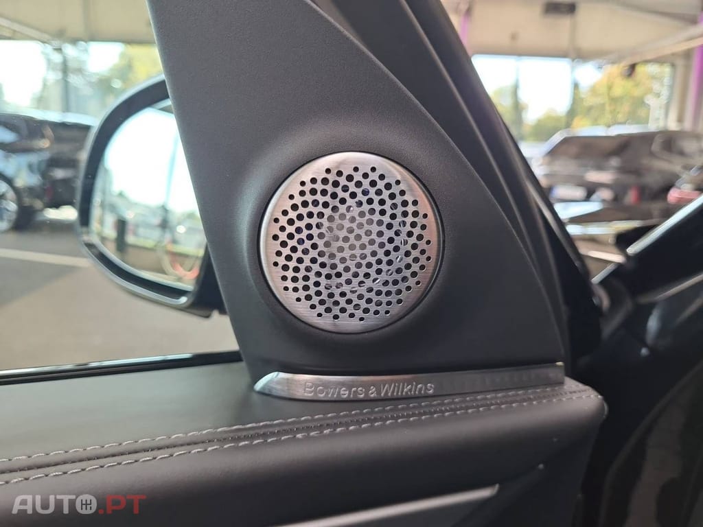 BMW XM M Drivers