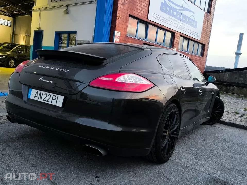 Porsche Panamera Platinum Edition PDK