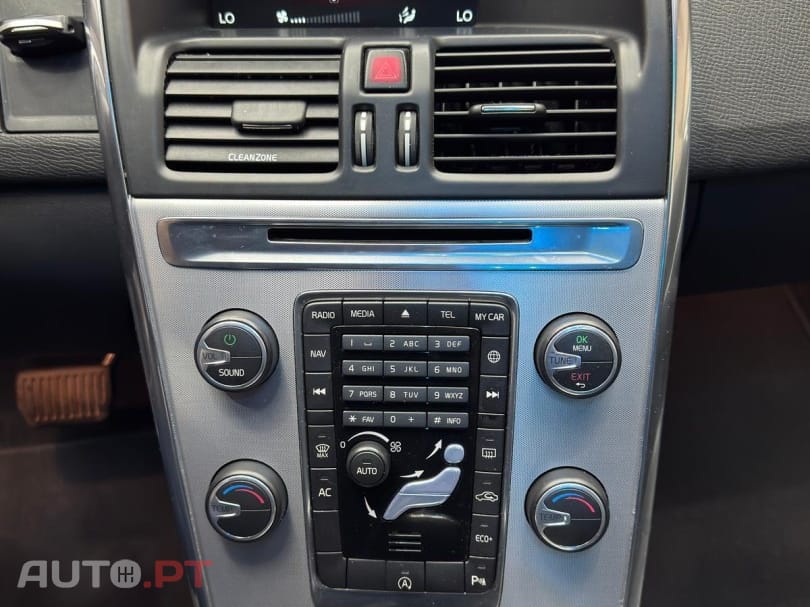 Volvo XC60 2.0 D3 Momentum Geartronic