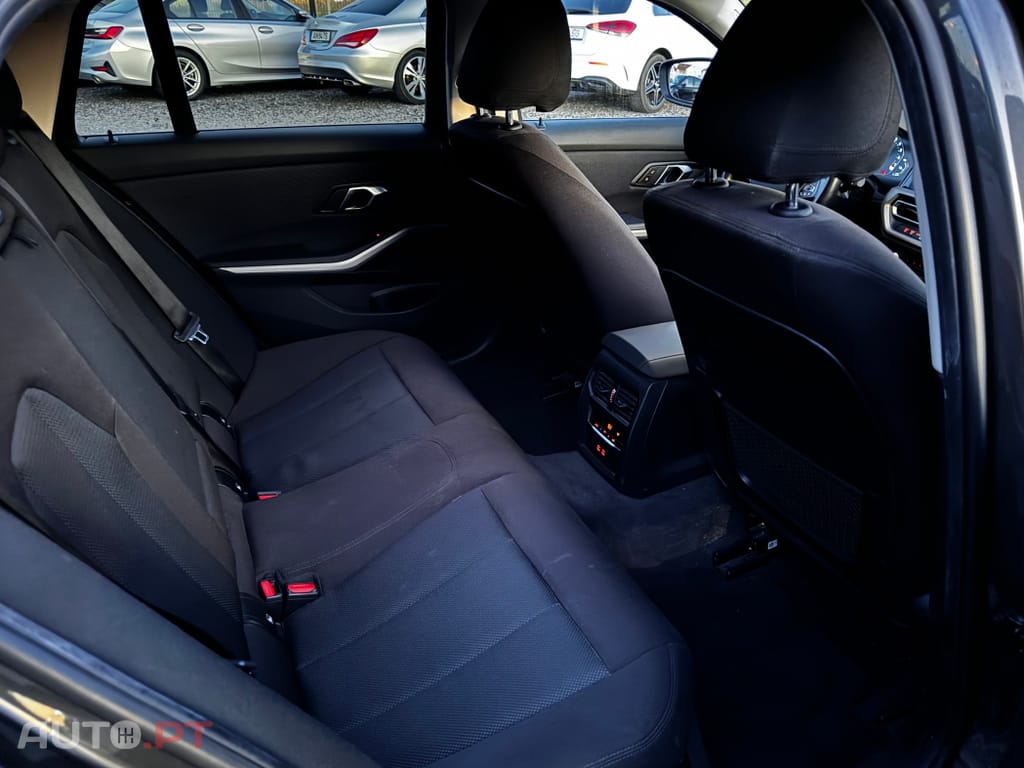 BMW 330 e Touring Corporate Edition Auto
