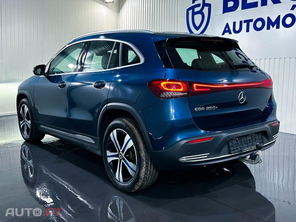 Mercedes-Benz EQA 250+ Electric Art