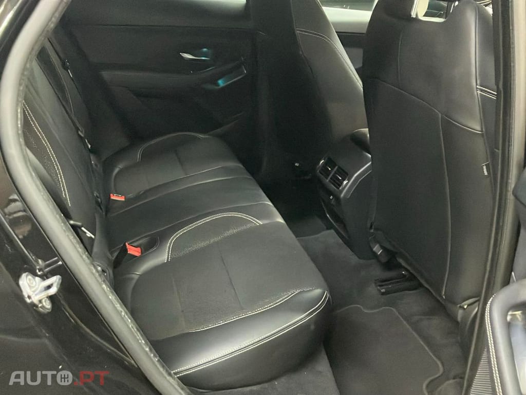 Jaguar E-Pace 2.0 i4D R-Dynamic