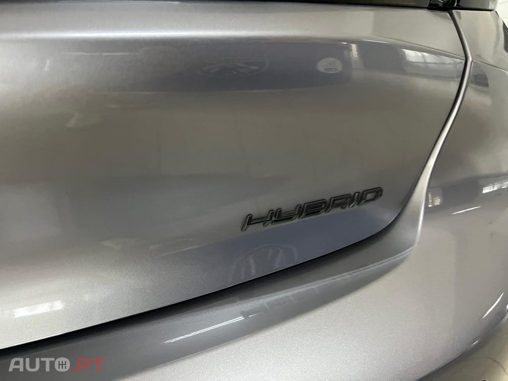 Peugeot 208 1.2 Hybrid Allure e-DCS6