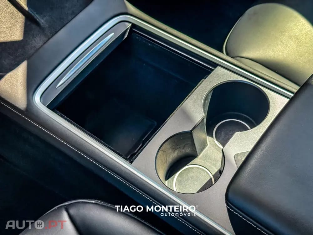 Tesla Model Y Tração Traseira