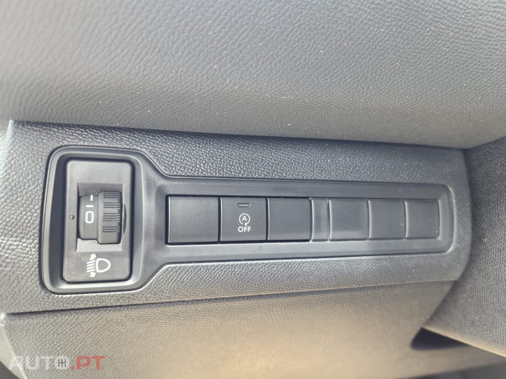 Peugeot 308 1.5 BlueHDi Business Line