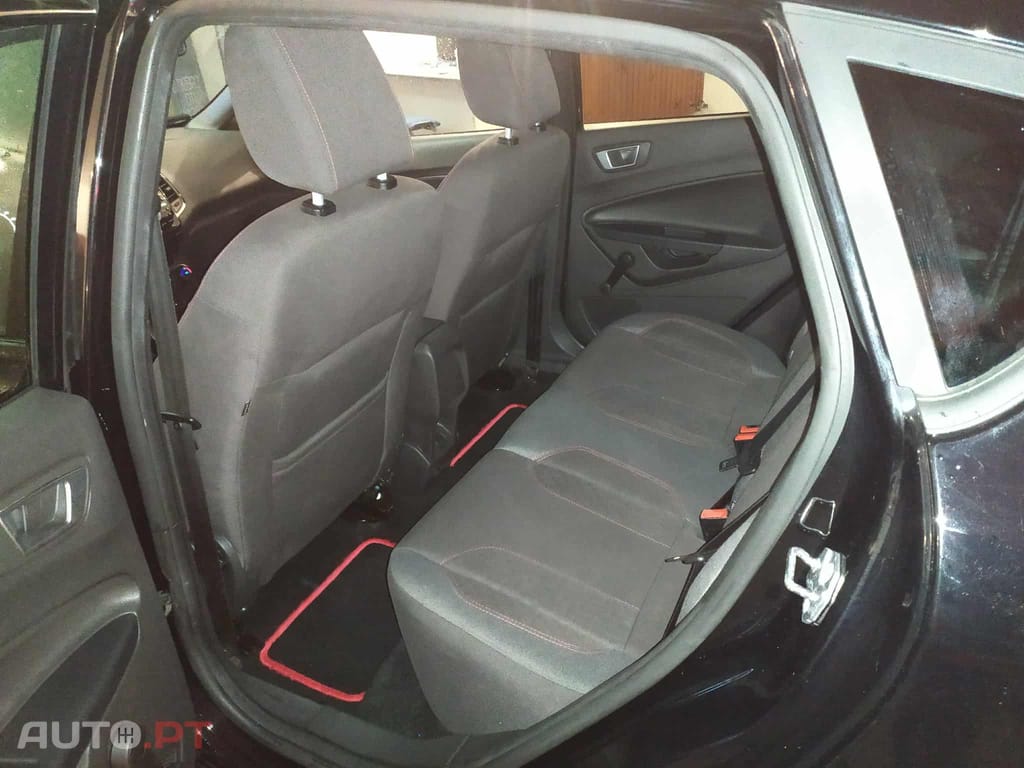 Ford Fiesta 1.5 TDCI 95 CV ST LINE