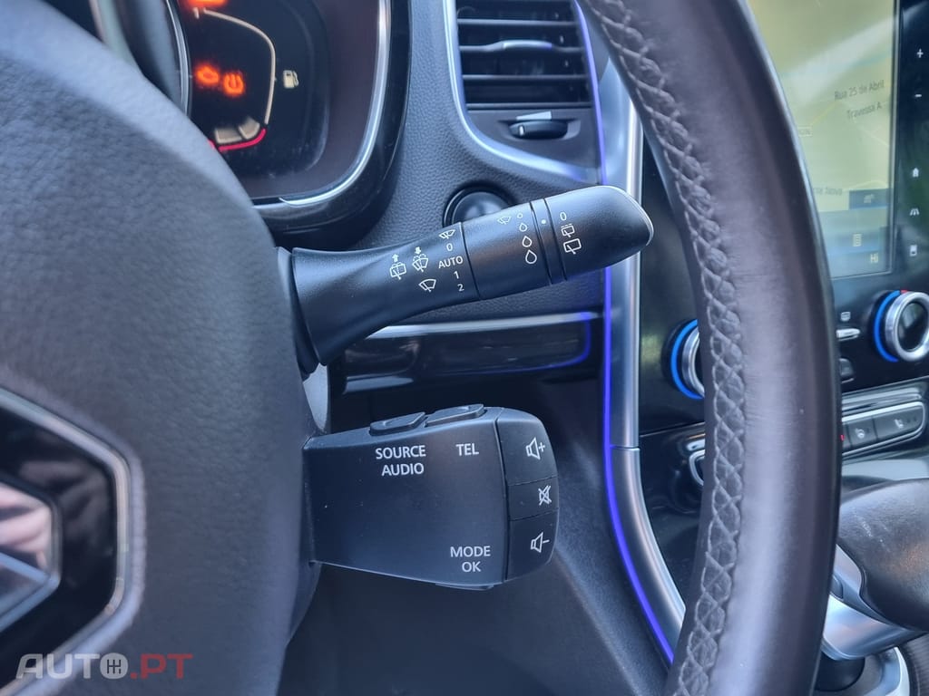 Renault Espace 1.6 dCi Initiale Paris EDC