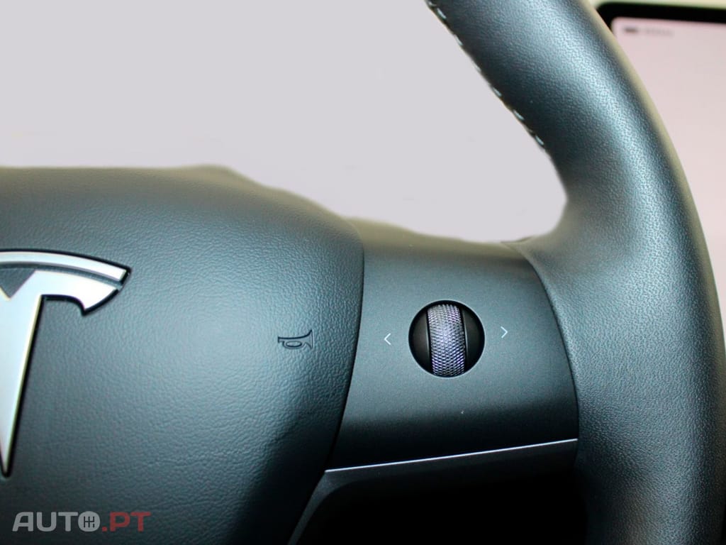 Tesla Model 3 LONG RANGE I.V.A DEDUTÍVEL 