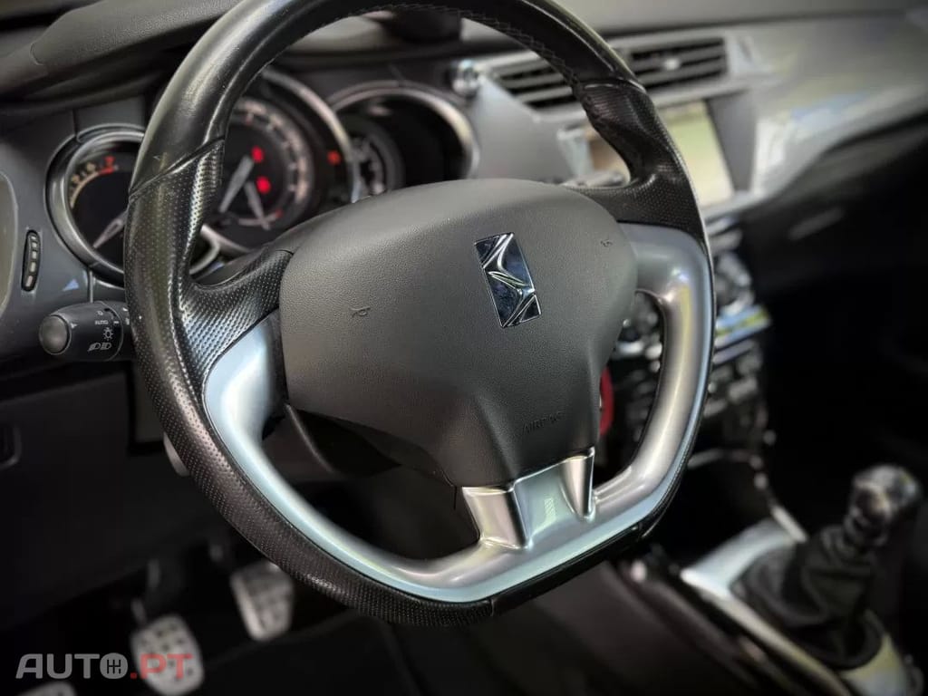 DS DS3 e-HDI 115 Sportchic Cabrio