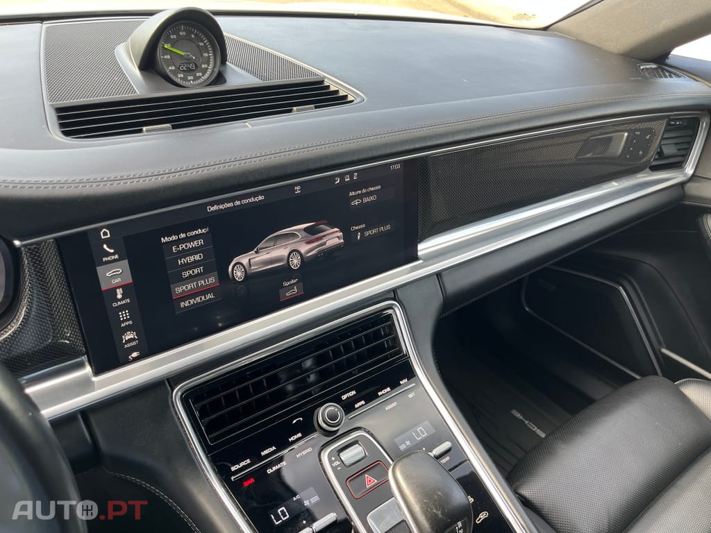 Porsche Panamera 4 E-Hybrid