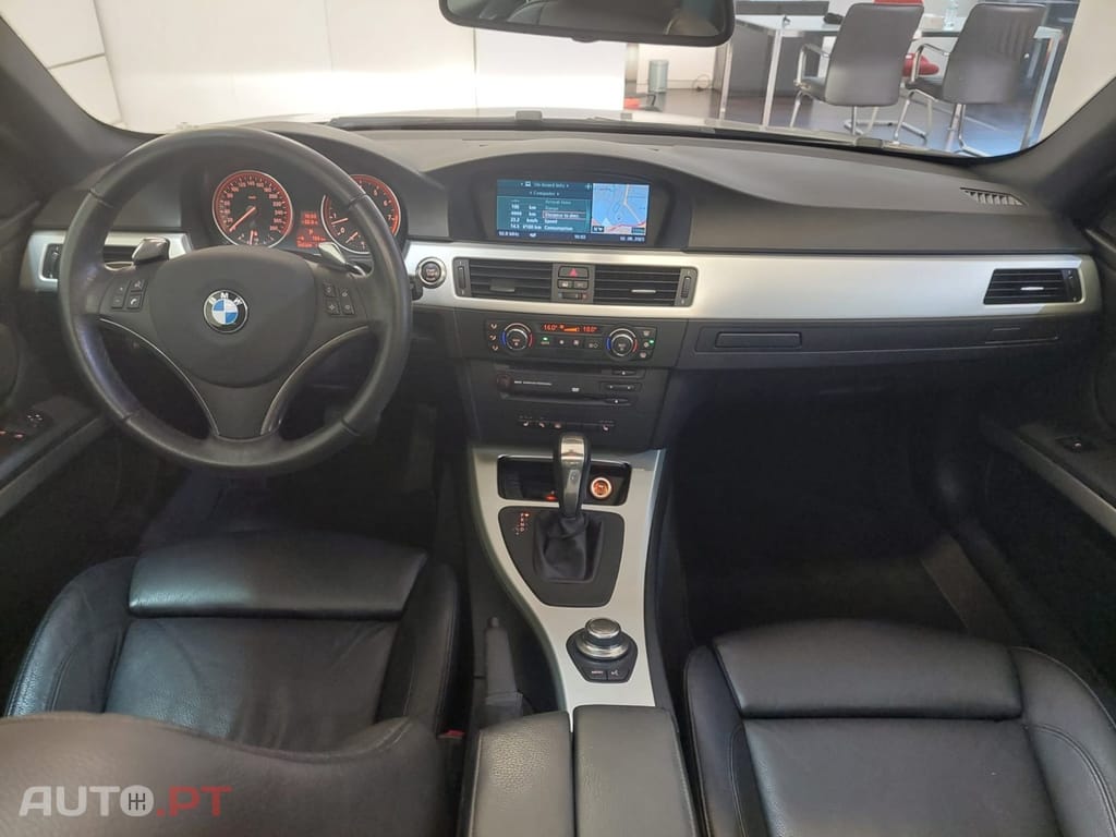 BMW 335 i Coupe Aut.