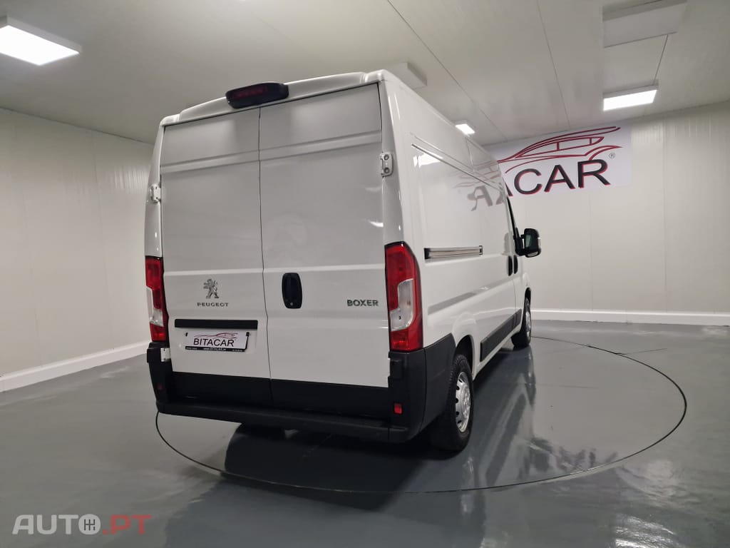 Peugeot Boxer 2.2 BlueHDi 435 L4H2 Premium