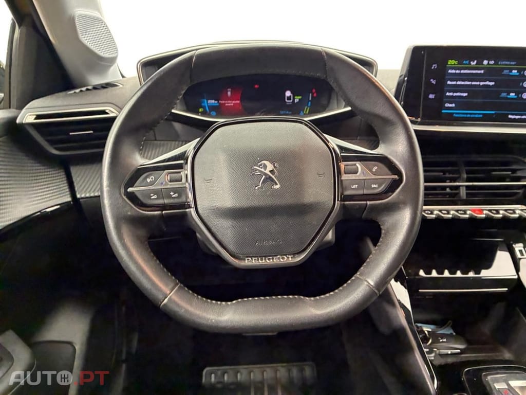 Peugeot E-208 50 kWh Style