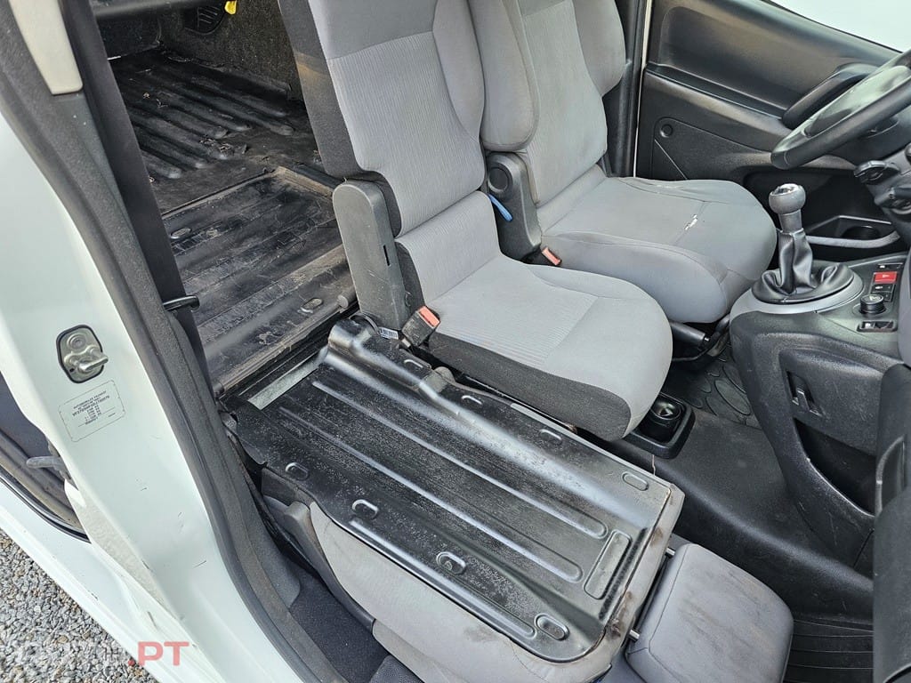 Peugeot Partner 1.6 BlueHDi L1 Pro 3L