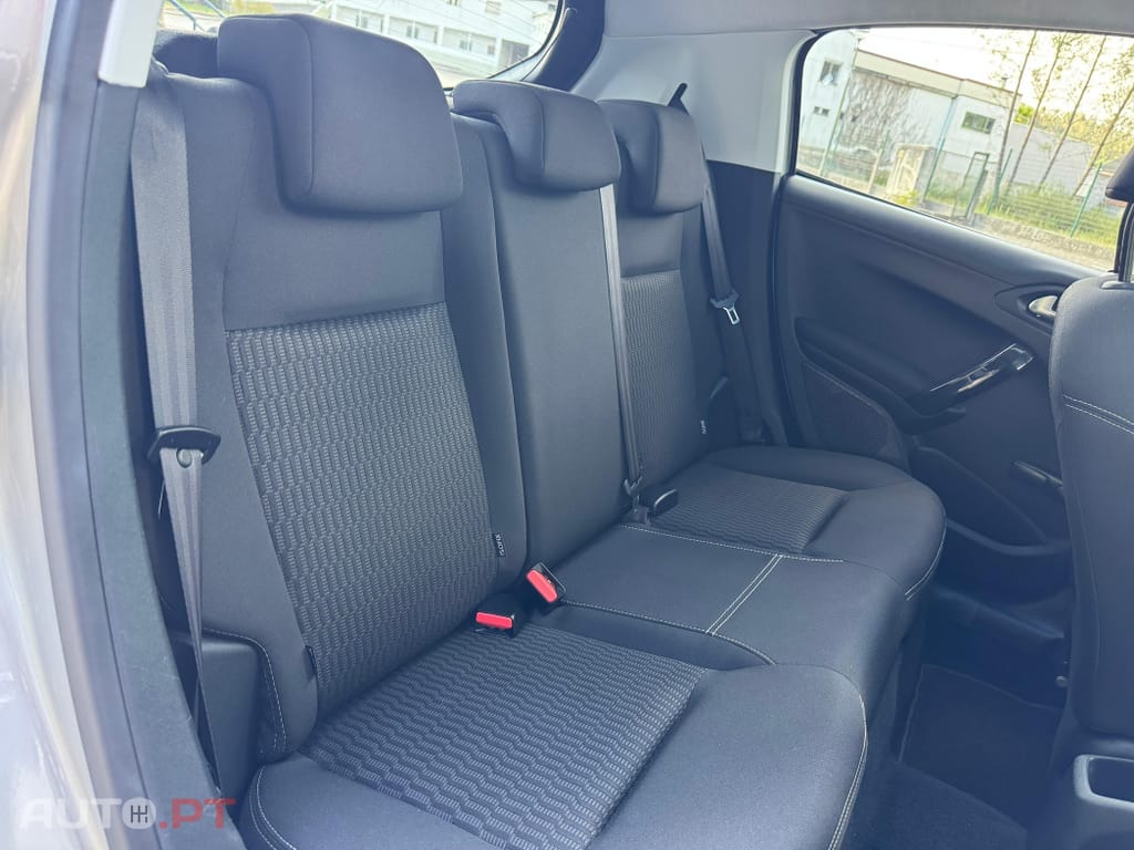 Peugeot 208 1.6 BlueHDi Allure