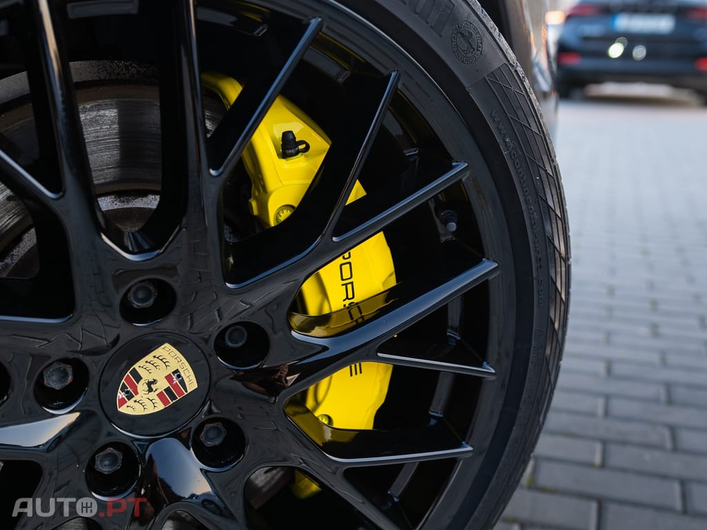 Porsche Panamera 4 E-Hybrid