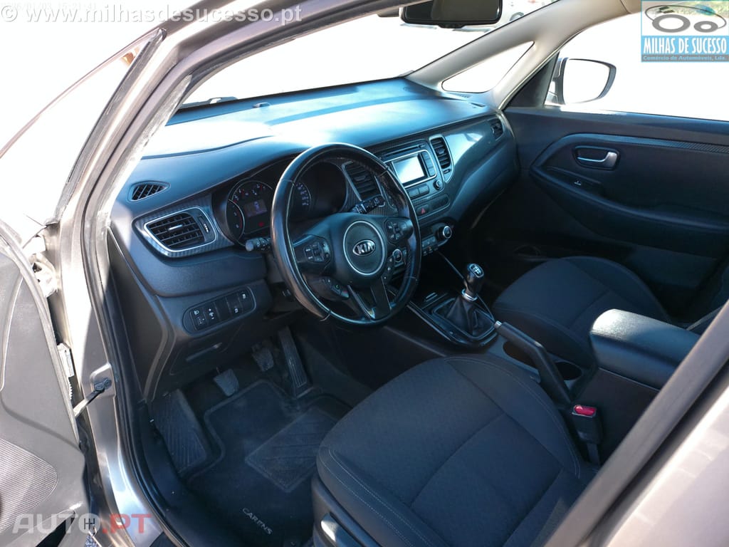 Kia Carens 1.7 CRDI ISG TX  7 Lug