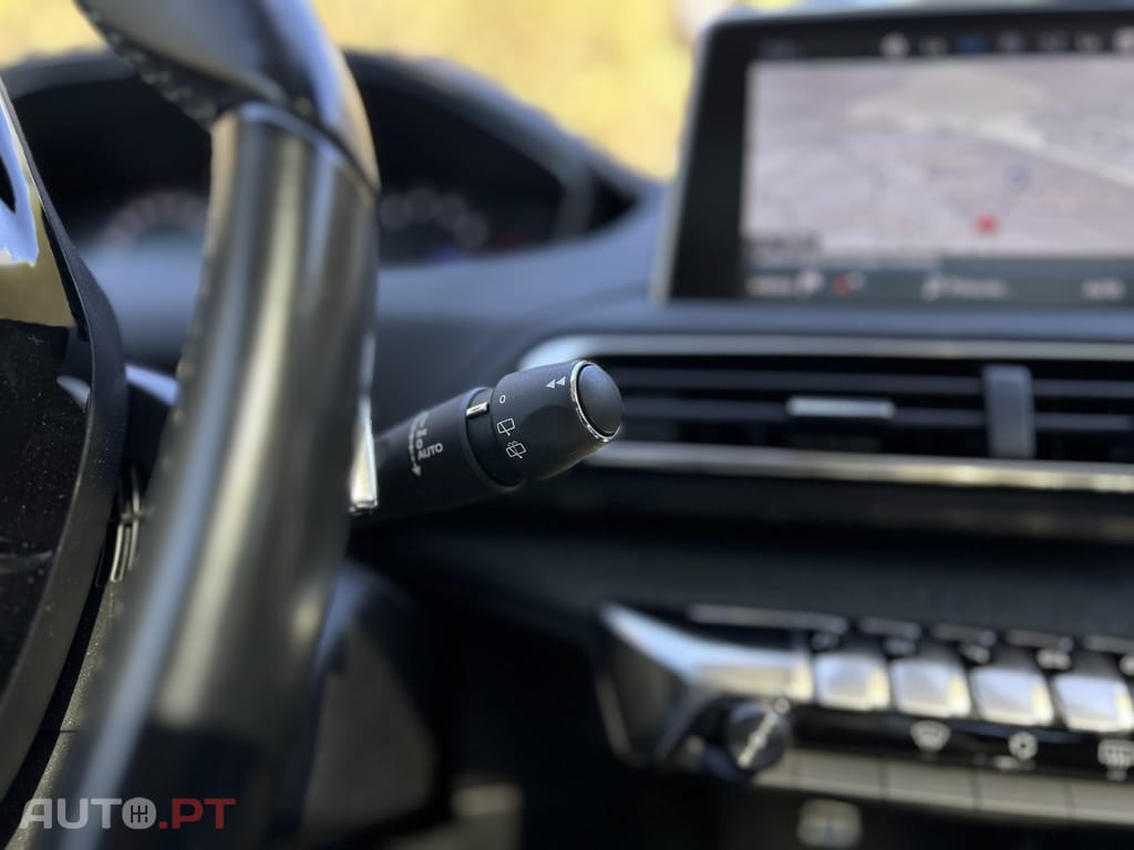 Peugeot 3008 1.2 PureTech Allure EAT8