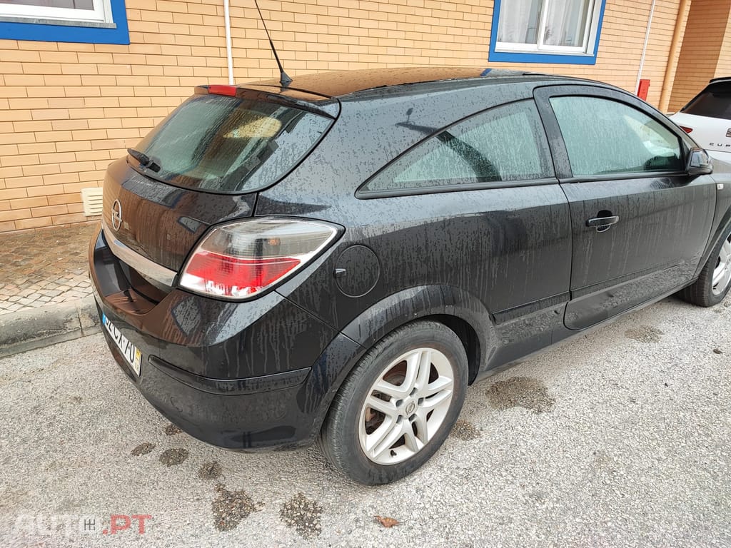 Opel Astra GTC H