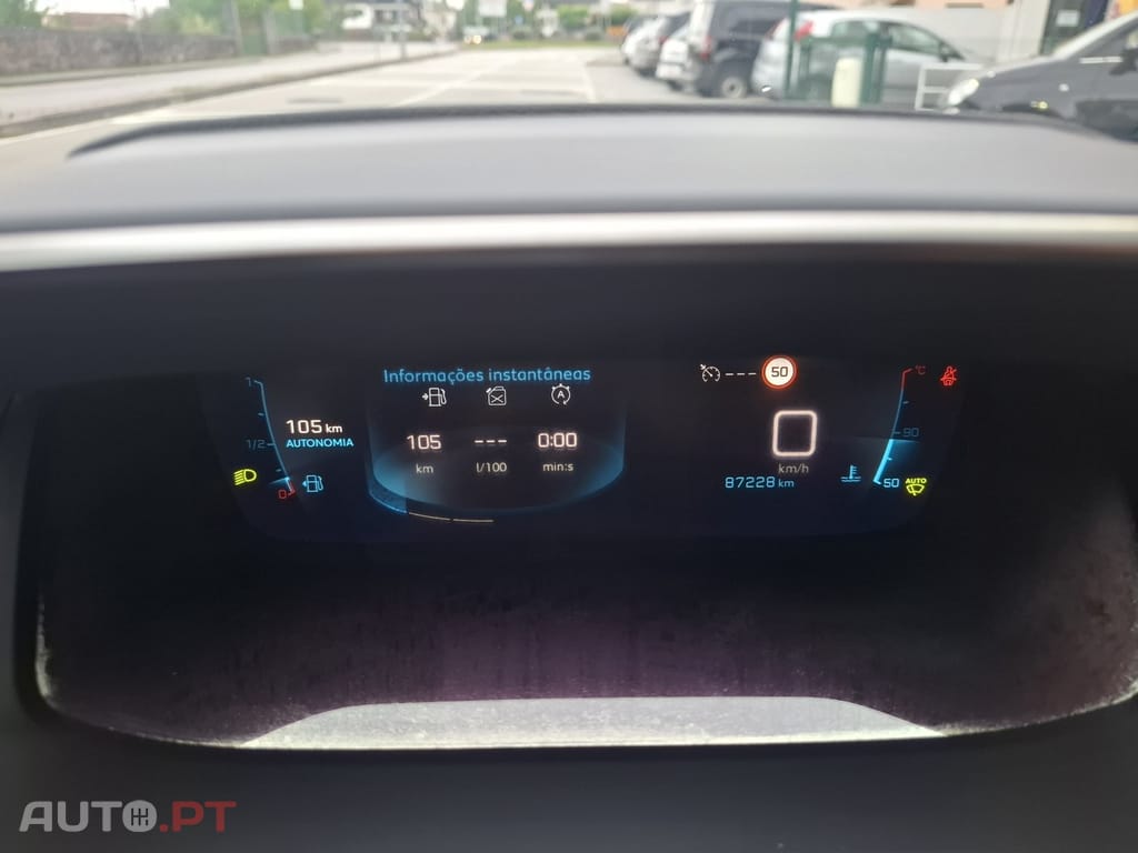 Peugeot 2008 1.2 PureTech Allure Pack