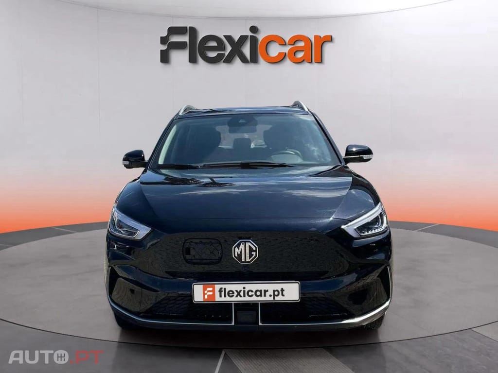 MG ZS EV 72.6 kWh Luxury OBC 11 KW