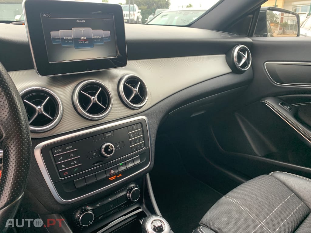 Mercedes-Benz CLA 180 d Shooting Brake