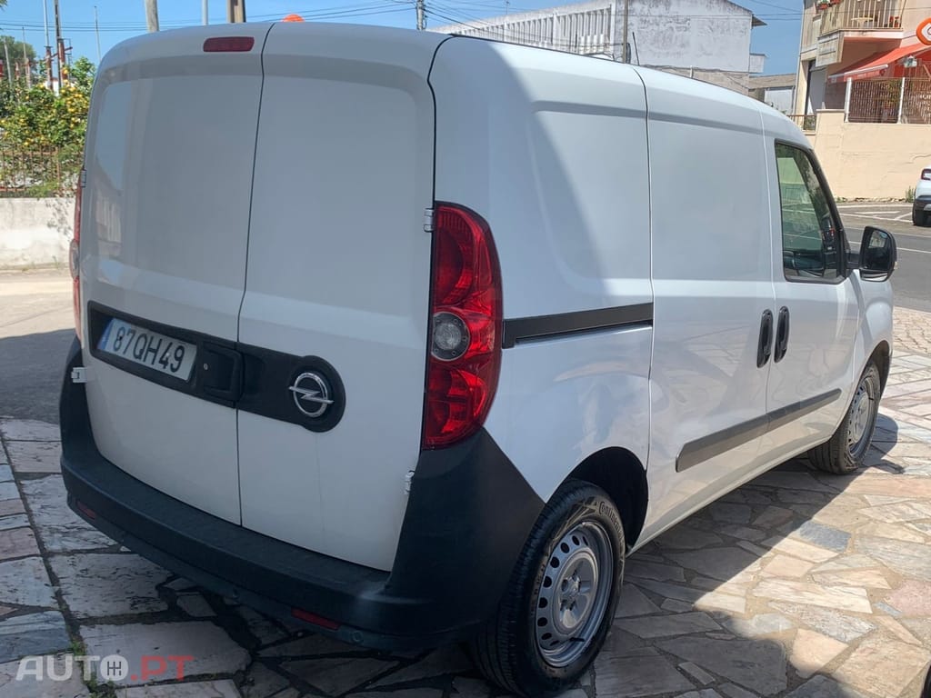 Opel Combo 1.3 CDTi L1H1 — fotografia 3