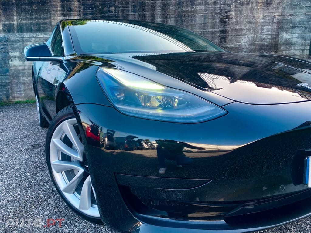 Tesla Model 3 Standard Range Plus RWD