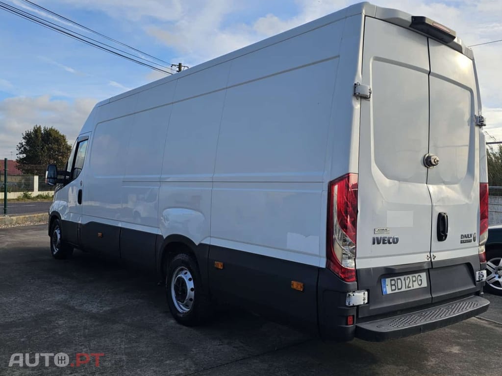 Iveco Daily 3.0 35S18 3000