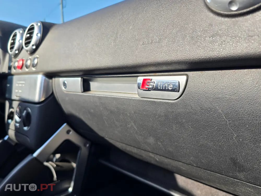 Audi TT 1.8 T S-line