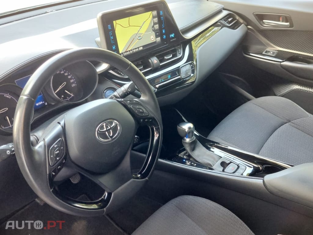 Toyota C-HR 1.8 Hybrid Exclusive