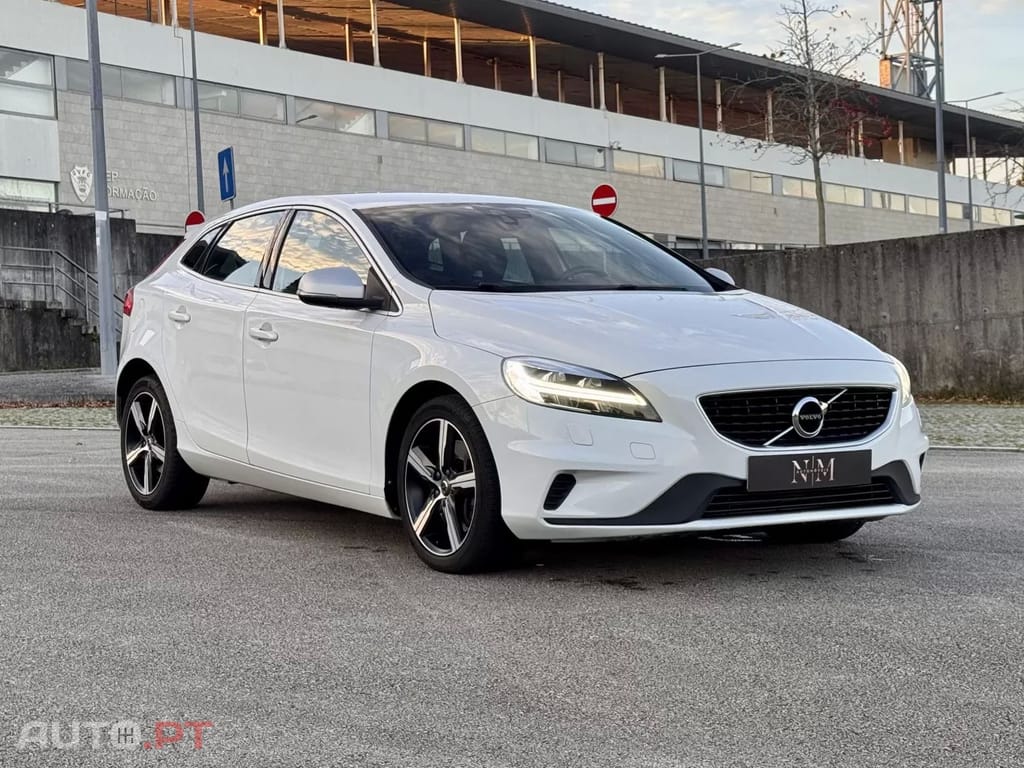 Volvo V40 2.0 D2 R-Design Geartronic