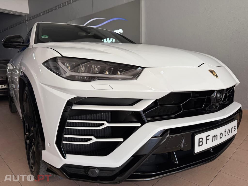 Lamborghini Urus 4.0 V8