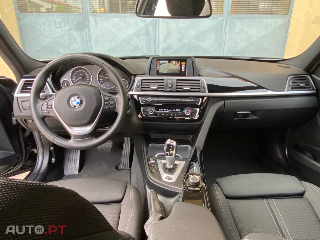 BMW 330 e iPerformace Line Sport Auto
