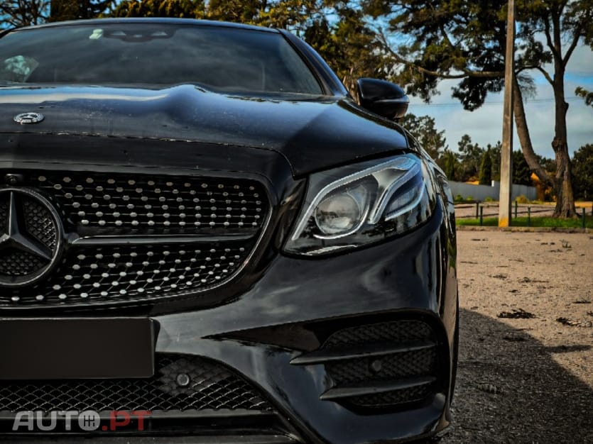 Mercedes-Benz E 220 Coupé E 220 4MATIC