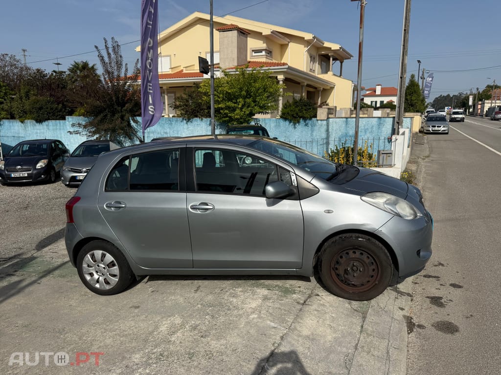 Toyota Yaris 1.0 VVT-i AC