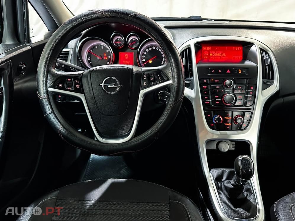 Opel Astra 1.6 CDTI Cosmo S/S J18
