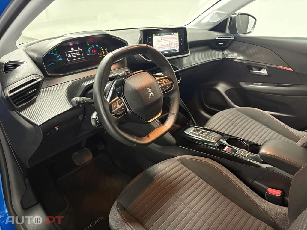 Peugeot e-208 50 kWh Active Pack — fotografia 12