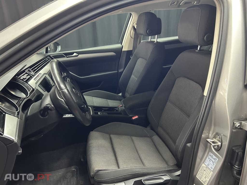 Volkswagen Passat Variant 1.6 TDI Confortline DSG